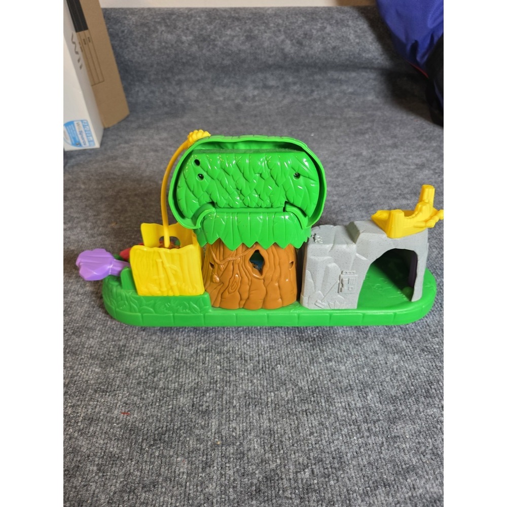 Fisher Price Little People Animal Sounds Zoo,  Playset 2001 Tested WORKS - Picture 8 of 8